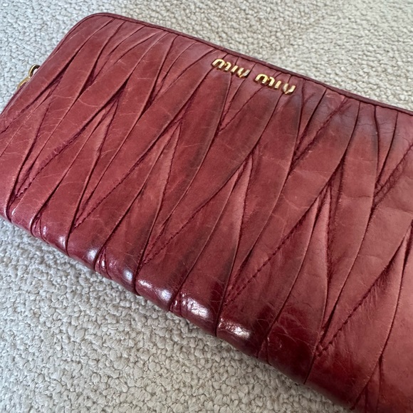 Miu Miu Vintage Matelassé Nappa Leather Wallet Long Burgundy Red - Picture 3 of 8